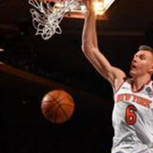 真人百家乐游戏- 吹杨31分老鹰险胜尼克斯  